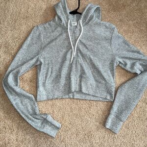 Aritizia Sunday Best brand cropped zip up size S